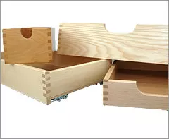 Schubladen aus Holz